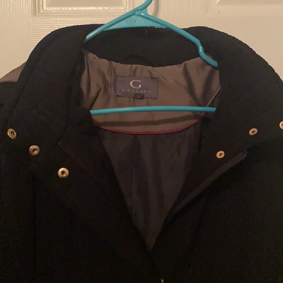 Coat - Picture 2 of 6